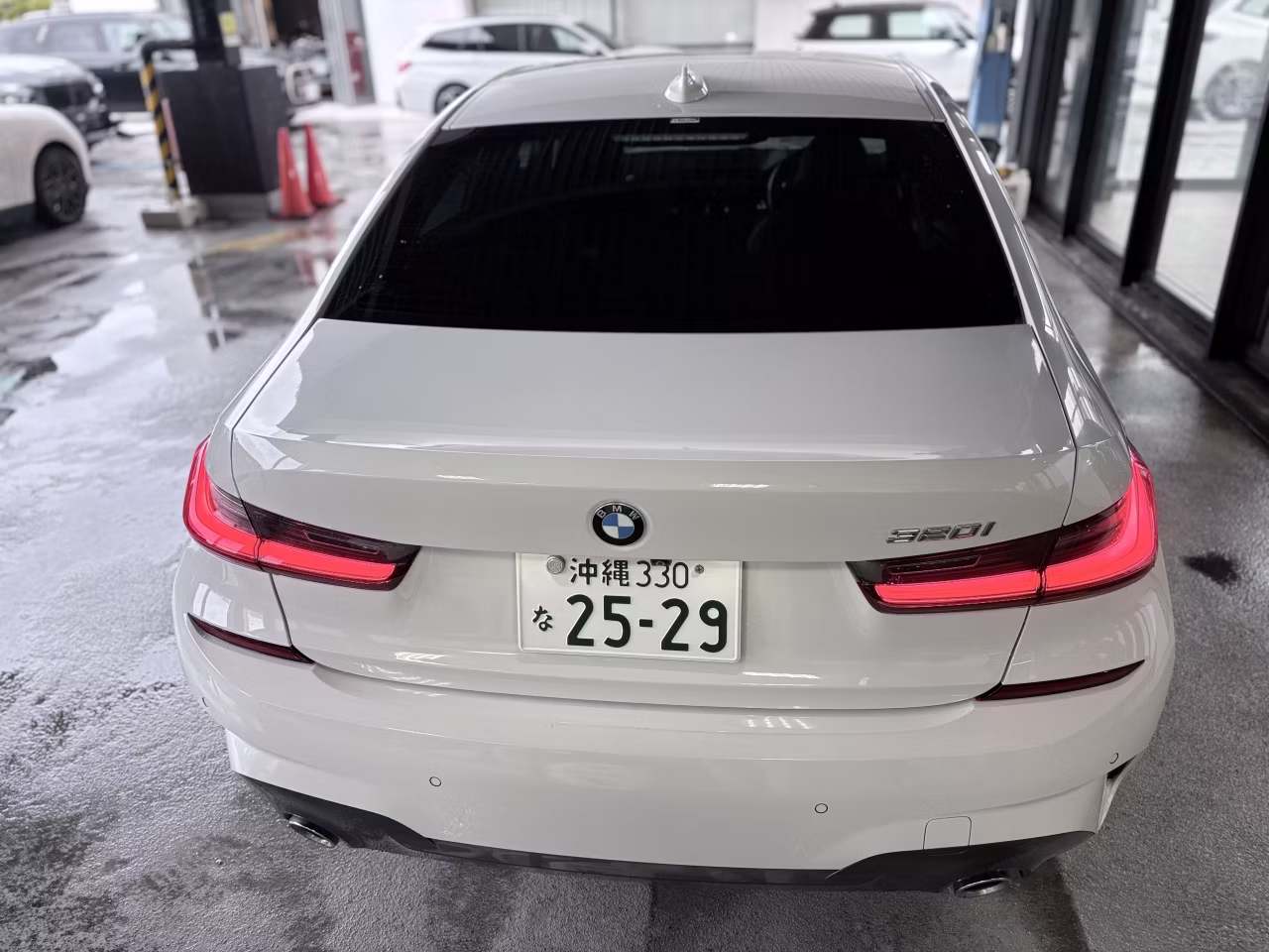 BMW 3-SERIES