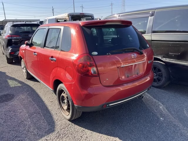 MAZDA VERISA