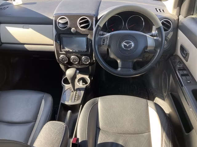 MAZDA VERISA