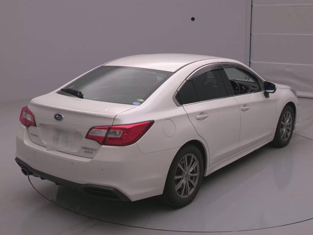 SUBARU LEGACY B4