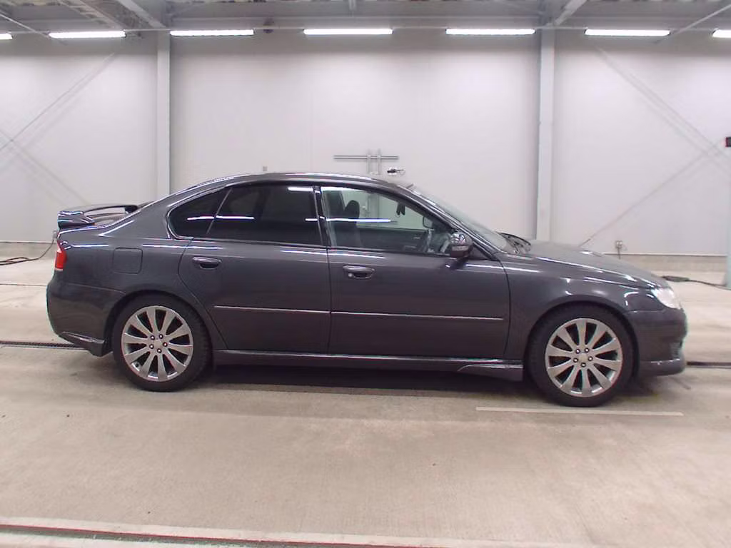SUBARU LEGACY B4