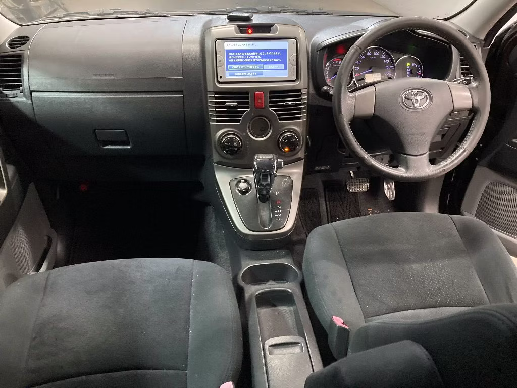 TOYOTA RUSH