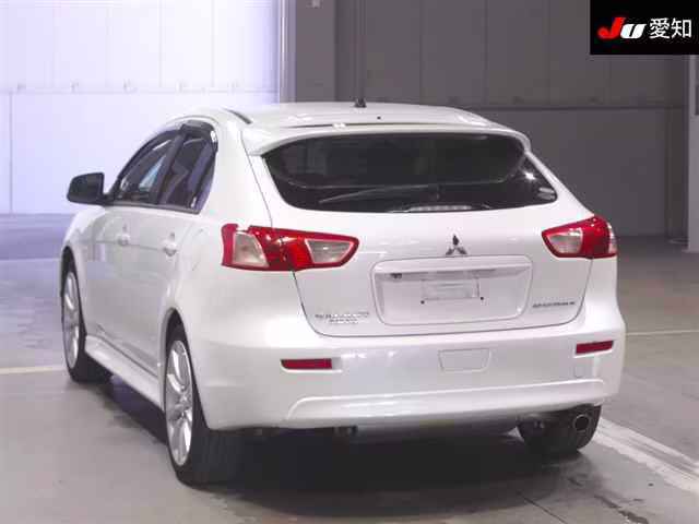 MITSUBISHI GALANT FORTIS