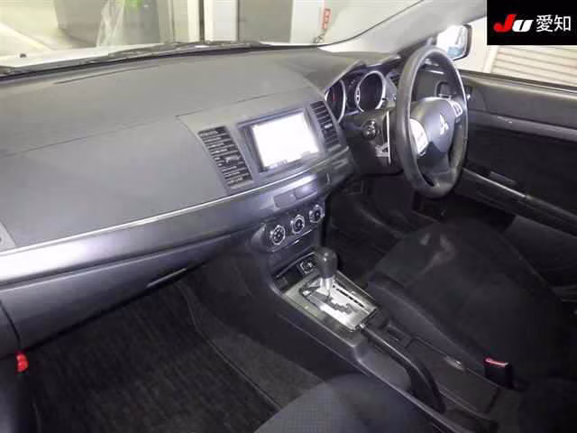 MITSUBISHI GALANT FORTIS