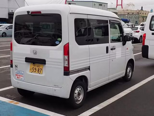 HONDA N-VAN