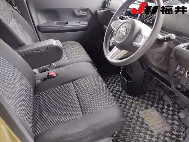 DAIHATSU WAKE