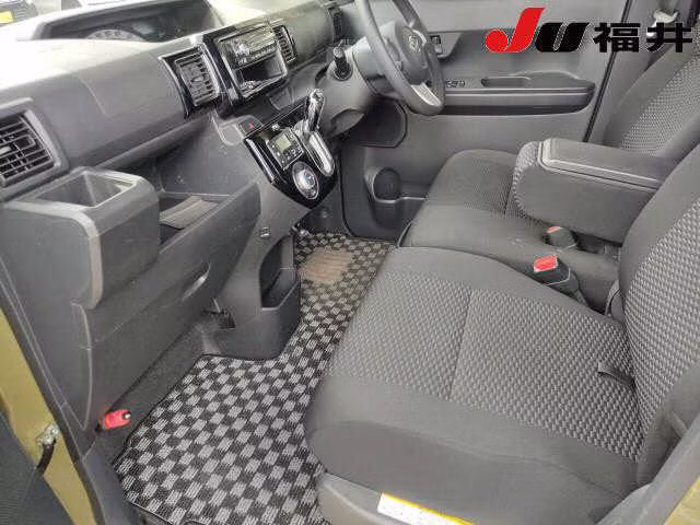 DAIHATSU WAKE