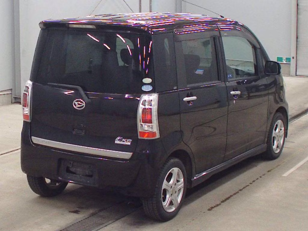 DAIHATSU TANTO EXE