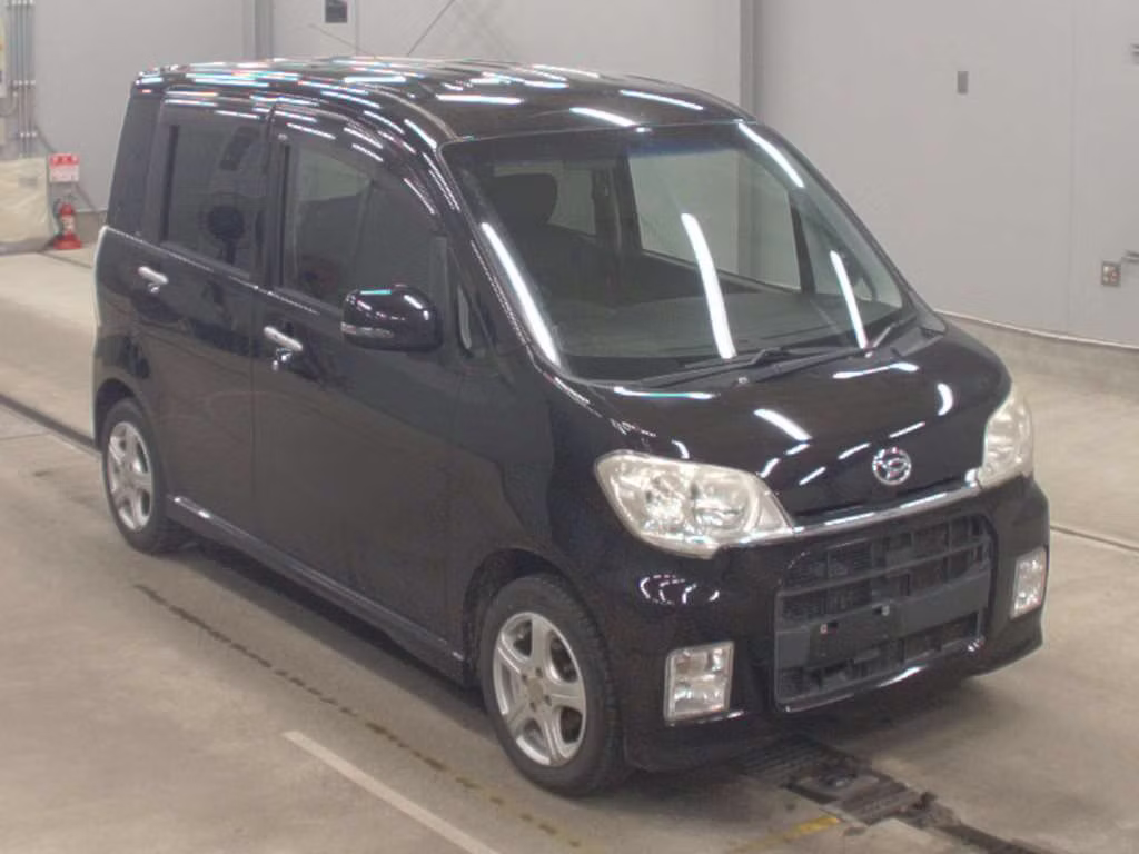 DAIHATSU TANTO EXE