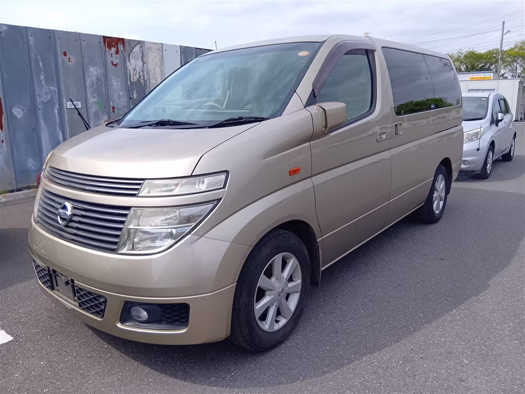 NISSAN ELGRAND