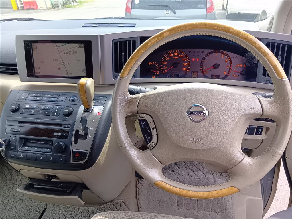 NISSAN ELGRAND