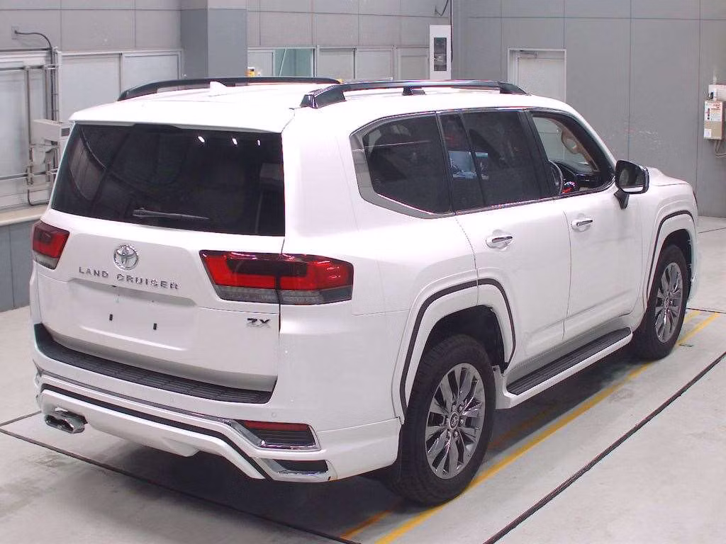 TOYOTA LAND CRUISER