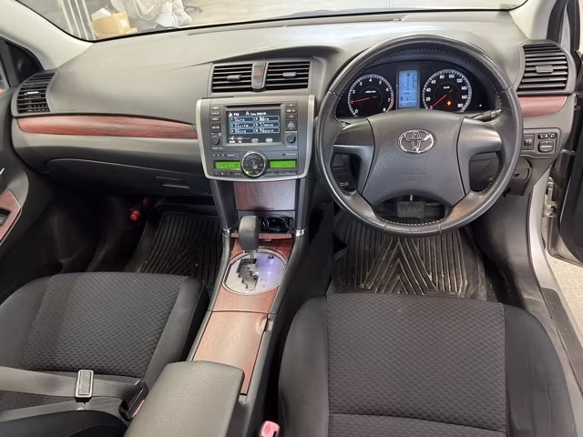 TOYOTA PREMIO