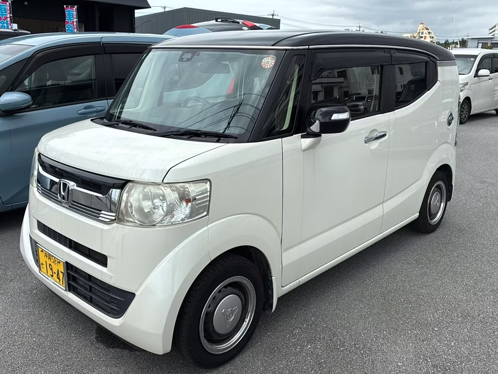 HONDA N-BOX SLASH