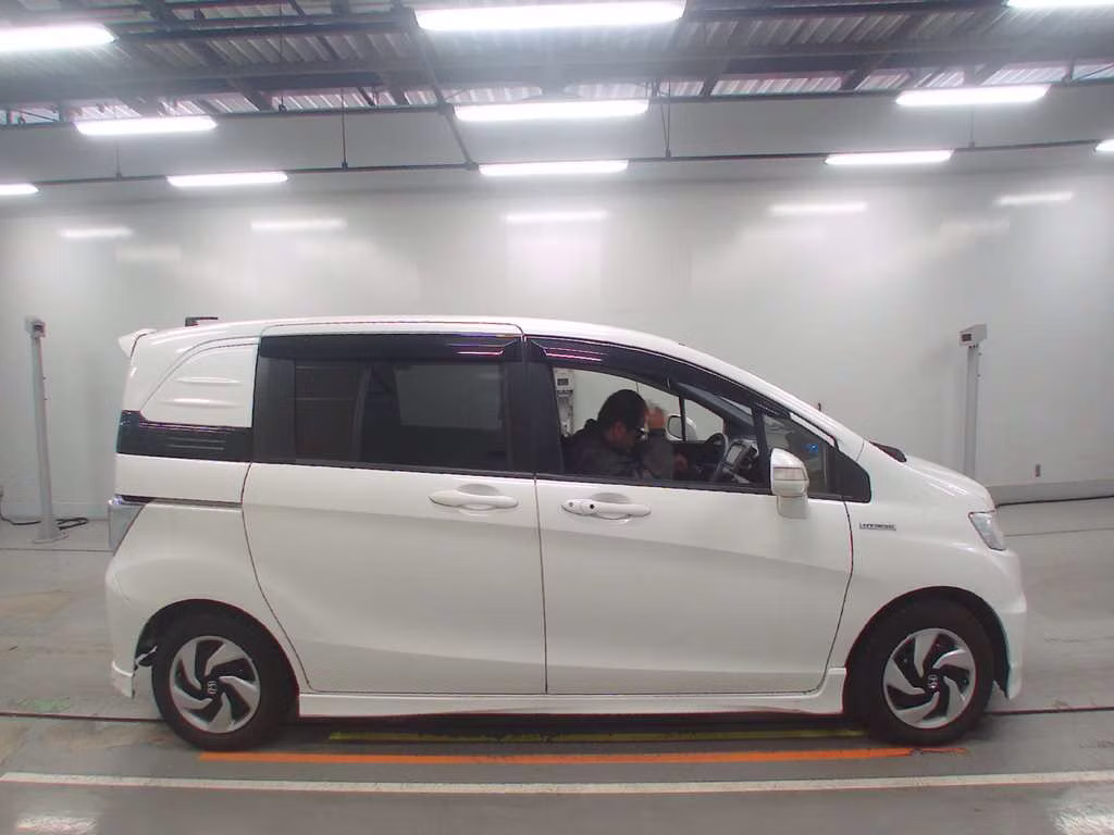HONDA FREED