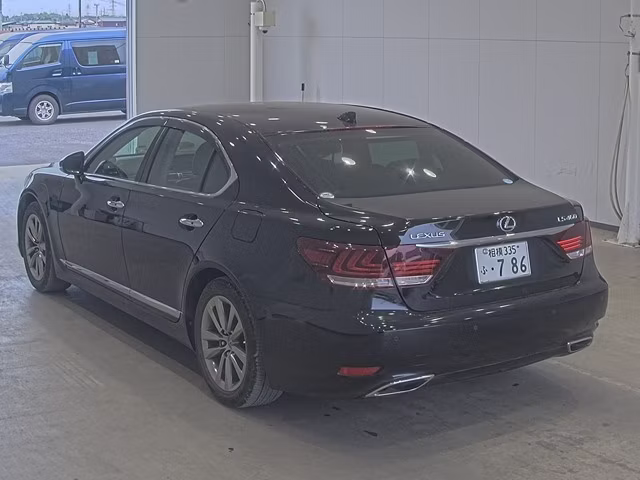 LEXUS LS460