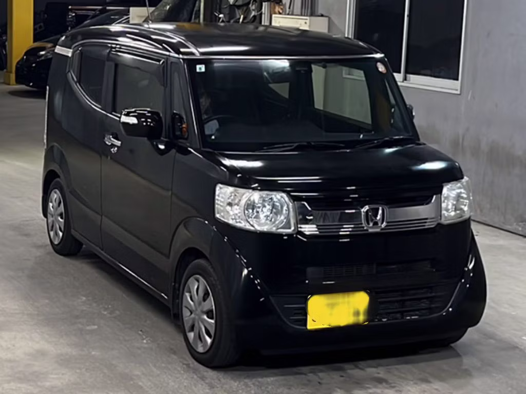 HONDA N-BOX SLASH