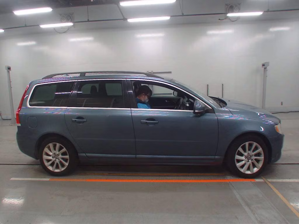 VOLVO V70