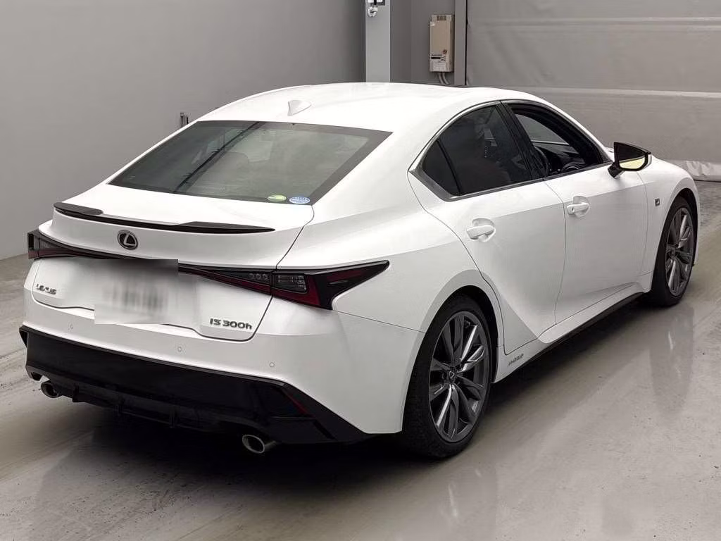 LEXUS IS300H