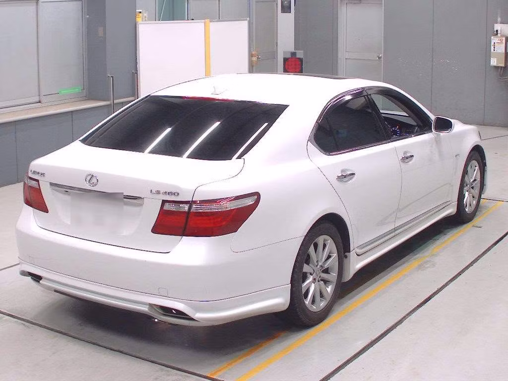 LEXUS LS460