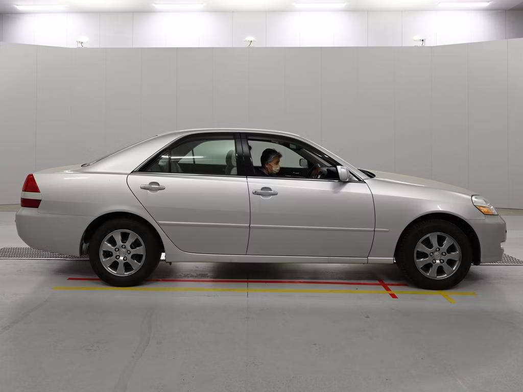 TOYOTA MARK II