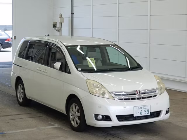 TOYOTA ISIS