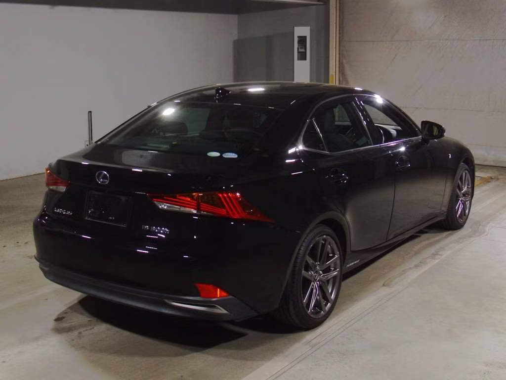 LEXUS IS300H