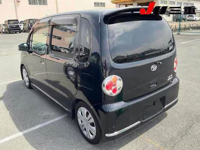DAIHATSU MOVE LATTE