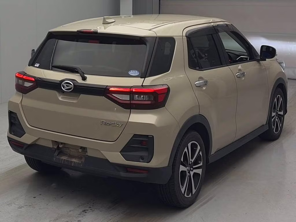 DAIHATSU ROCKY