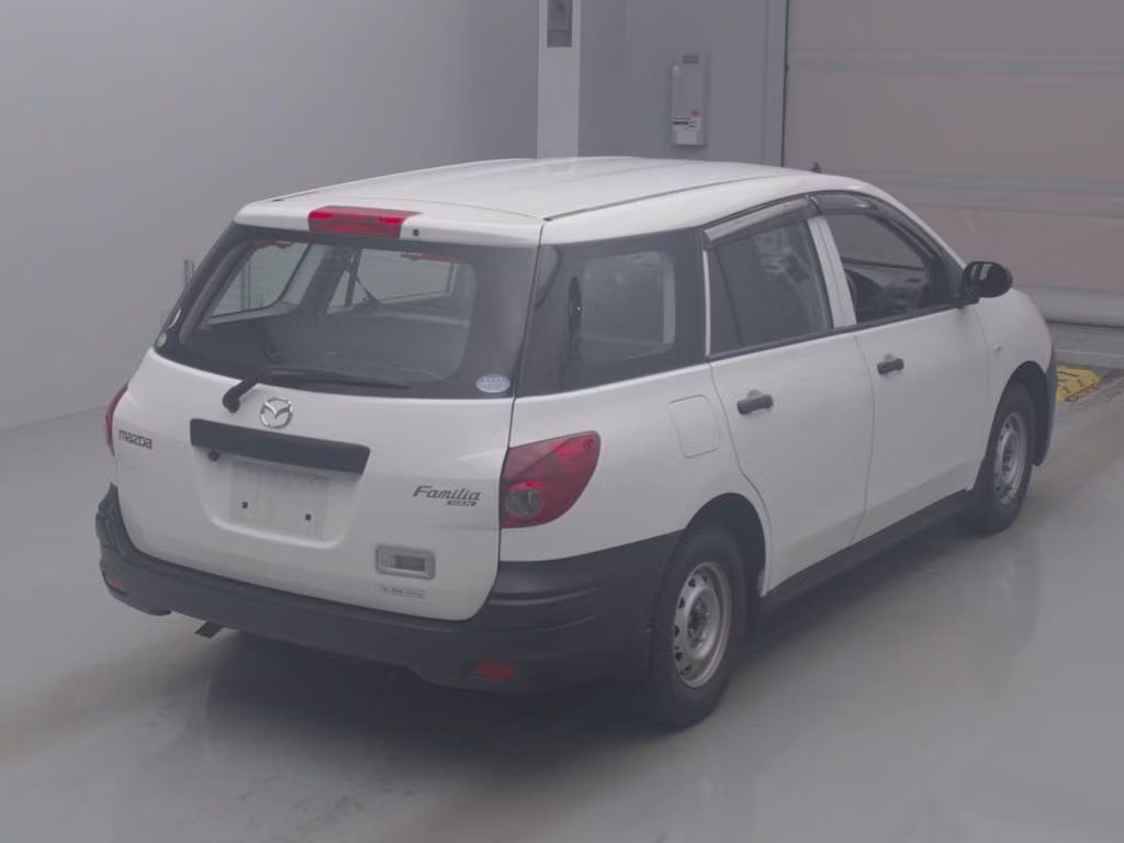 MAZDA FAMILIA