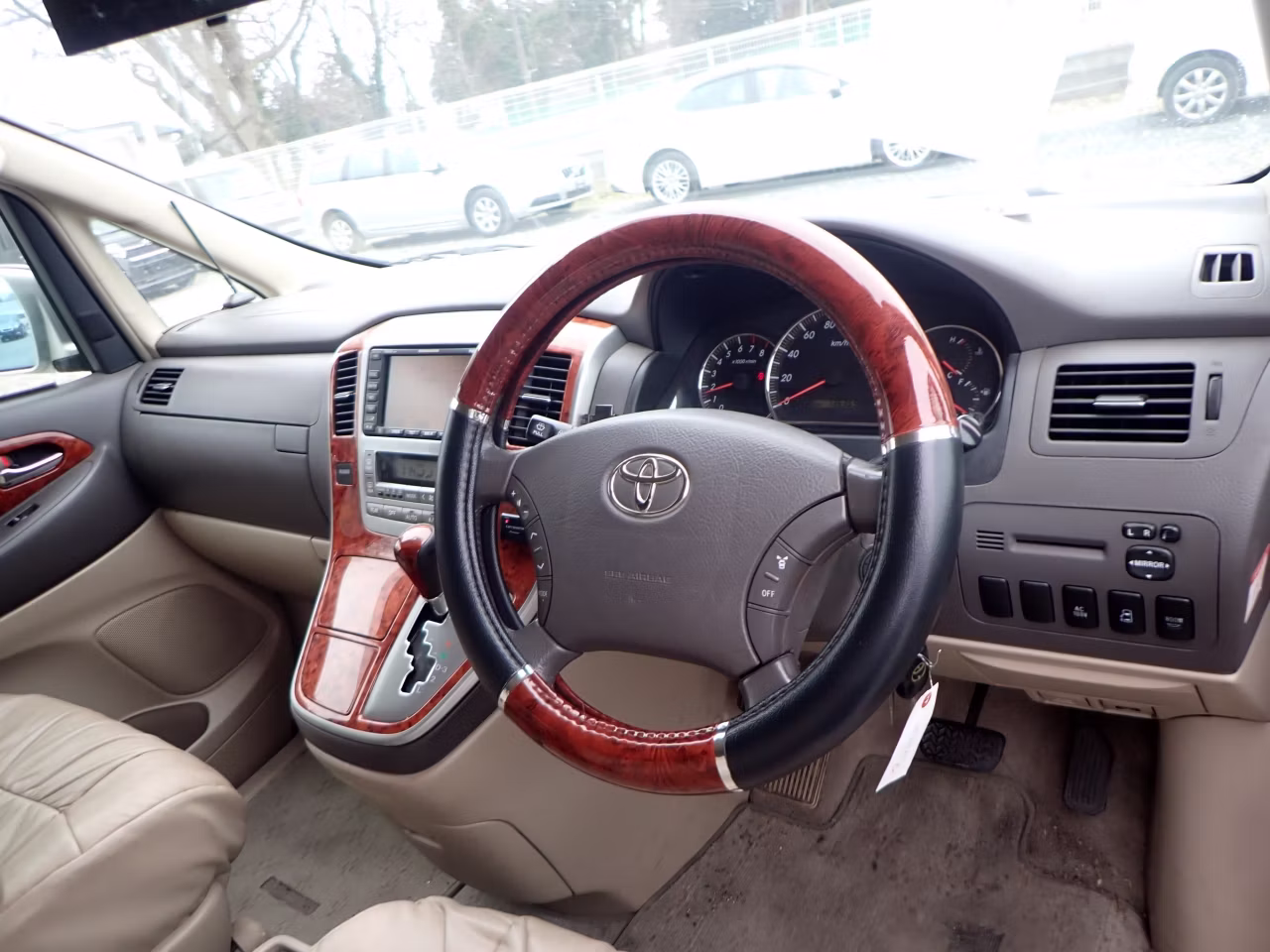TOYOTA ALPHARD