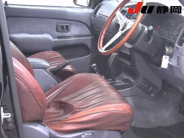 TOYOTA HILUX SURF