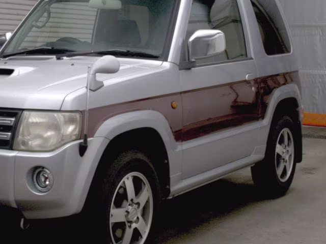 MITSUBISHI PAJERO MINI