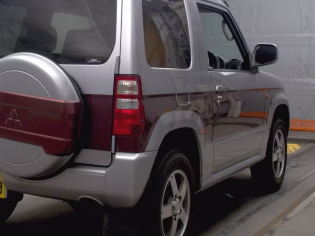 MITSUBISHI PAJERO MINI