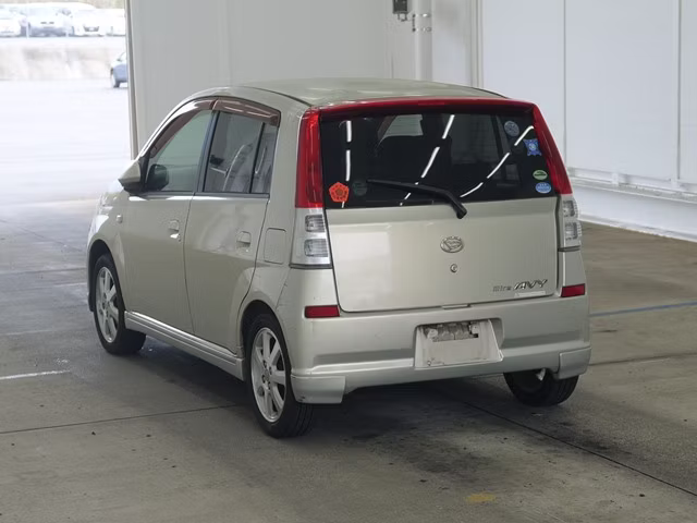 DAIHATSU MIRA AVY