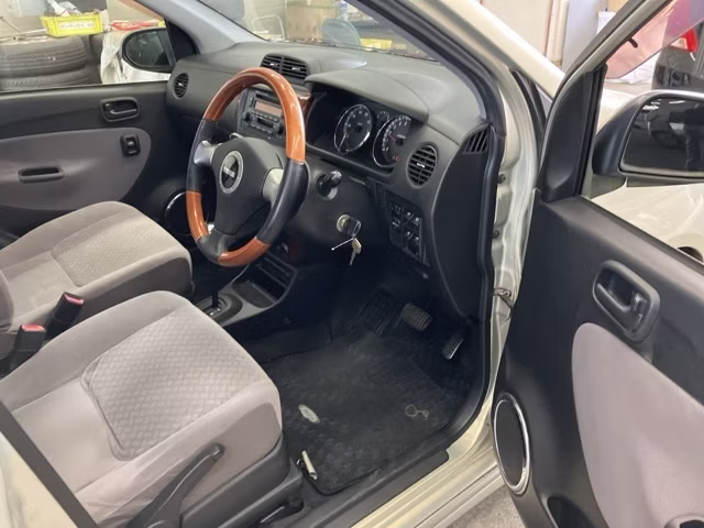 DAIHATSU MIRA AVY