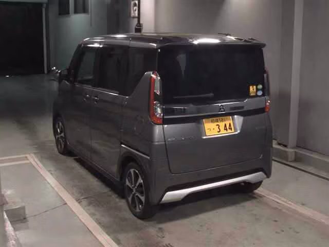 MITSUBISHI EK SPACE