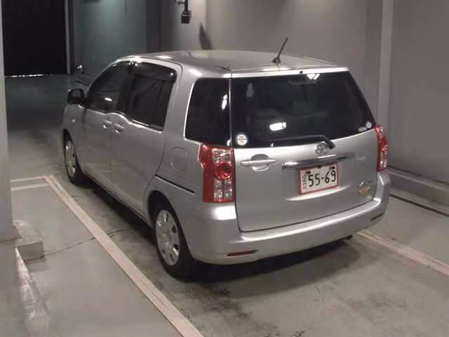 TOYOTA RAUM