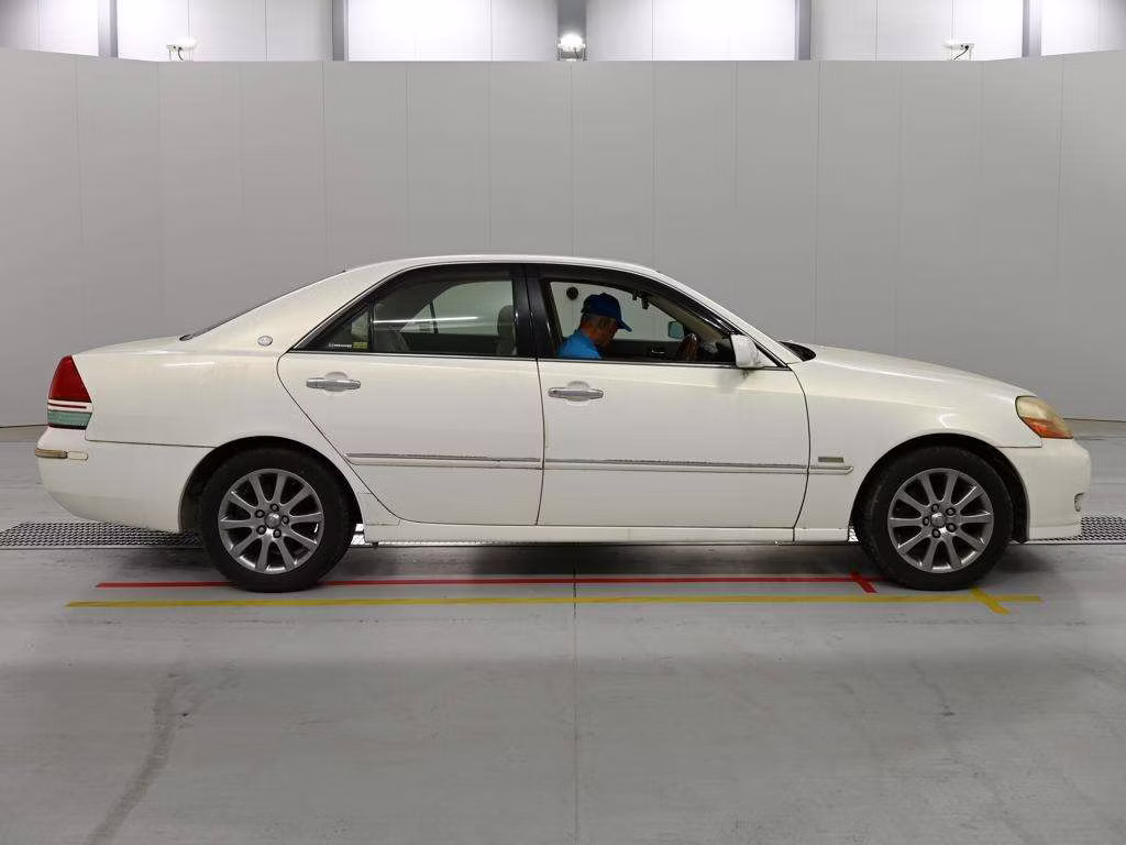 TOYOTA MARK II