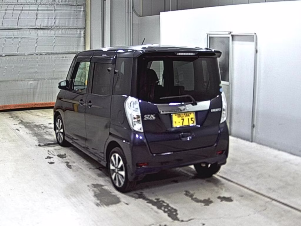 MITSUBISHI EK SPACE
