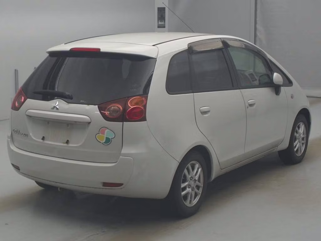 MITSUBISHI COLT PLUS