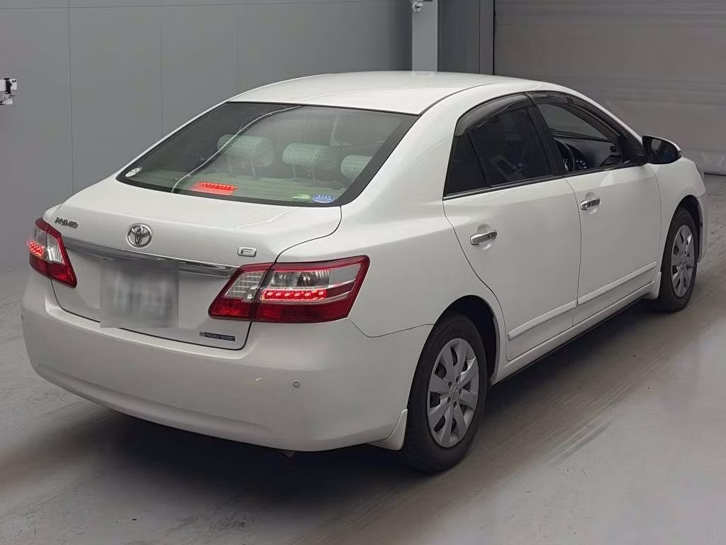 TOYOTA PREMIO