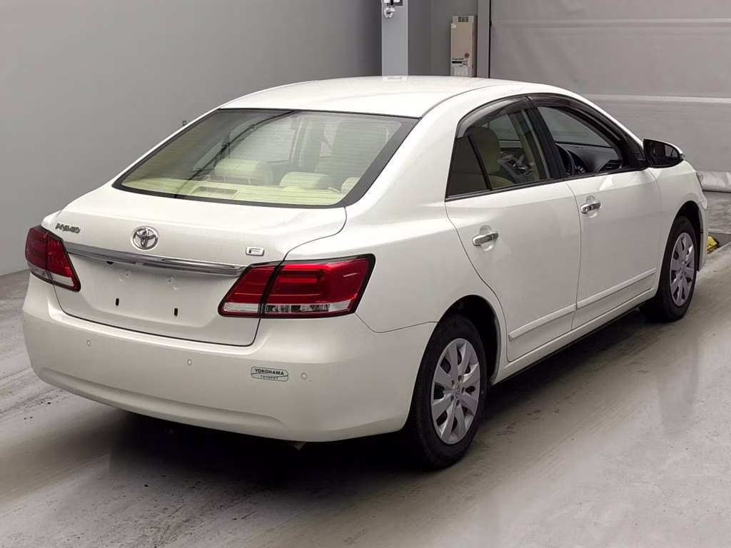 TOYOTA PREMIO