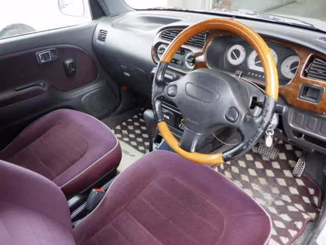 DAIHATSU MIRA GINO