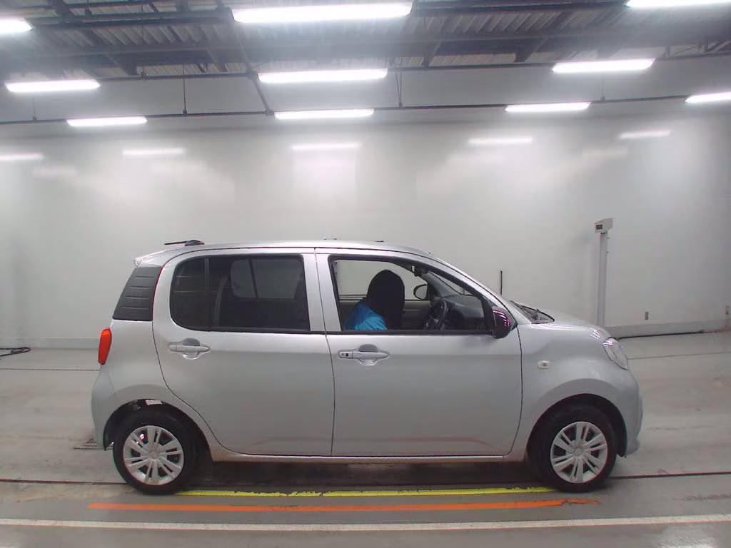 DAIHATSU BOON