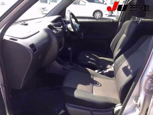 DAIHATSU TERIOS KID