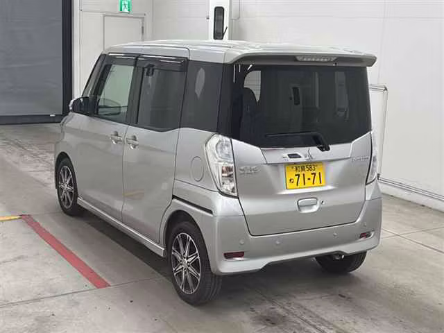MITSUBISHI EK SPACE
