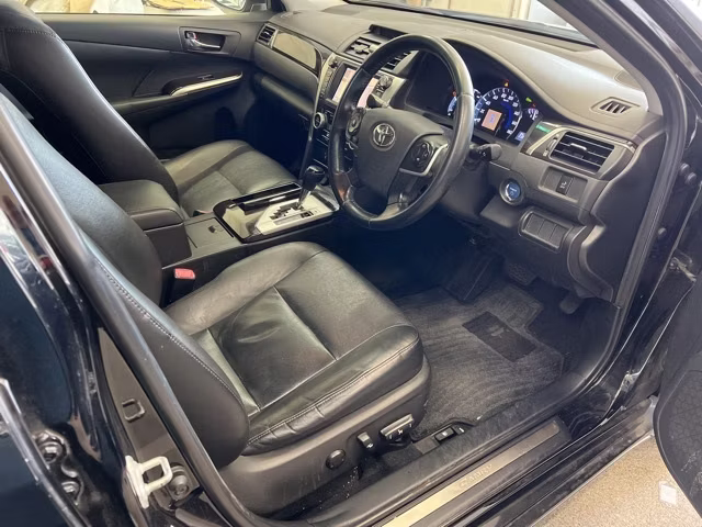 TOYOTA CAMRY