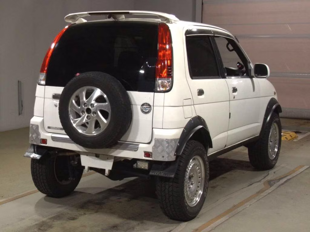 DAIHATSU TERIOS KID