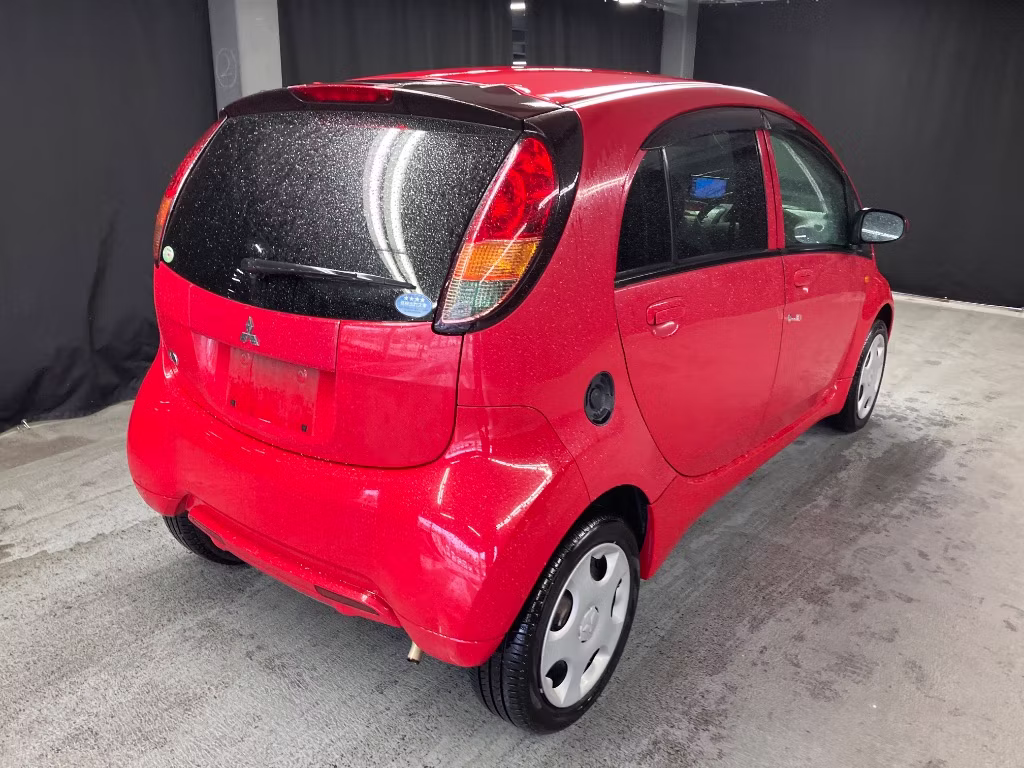 MITSUBISHI I